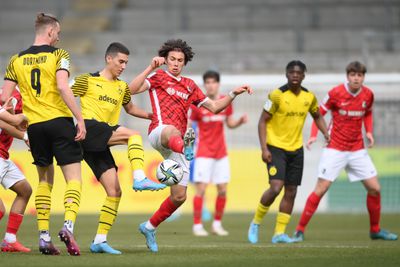 SC Freiburg U19 v Borussia Dortmund U19 - DFB Juniors Cup Semi Final