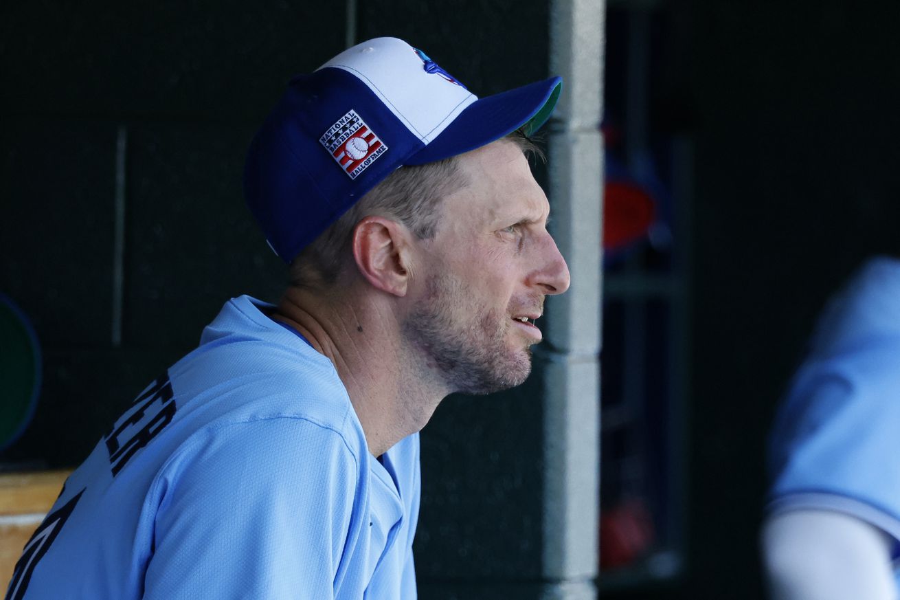 Toronto Blue Jays v Detroit Tigers